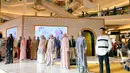 Kota Kasablanka bekerja sama dengan Asosiasi Perancang Pengusaha Mode Indonesia (APPMI) untuk menggelar signature event Ramadan Runway salah satunya modest fashion show. (Dok/Fimela.com/HildaIrach).