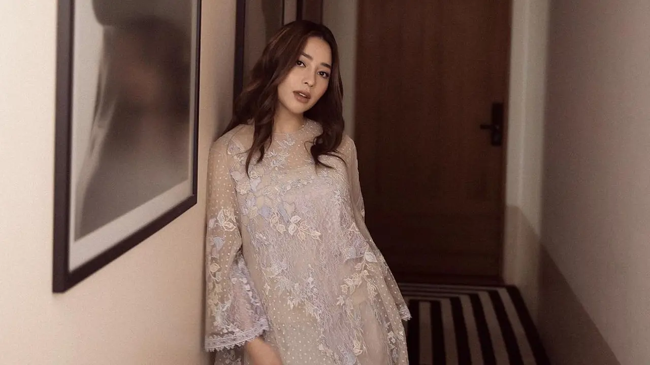 8 Inspirasi Baju Lace Mewah untuk Lebaran dari Nikita Willy, Azizah Salsha, hingga Syifa Hadju