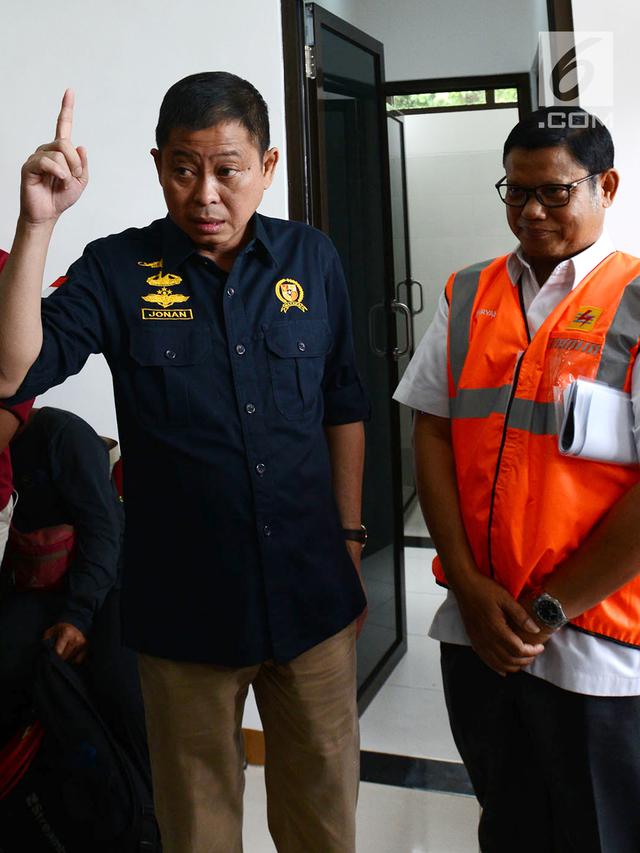 Menteri Jonan Tinjau Pos Pantau Gunung Anak Krakatau