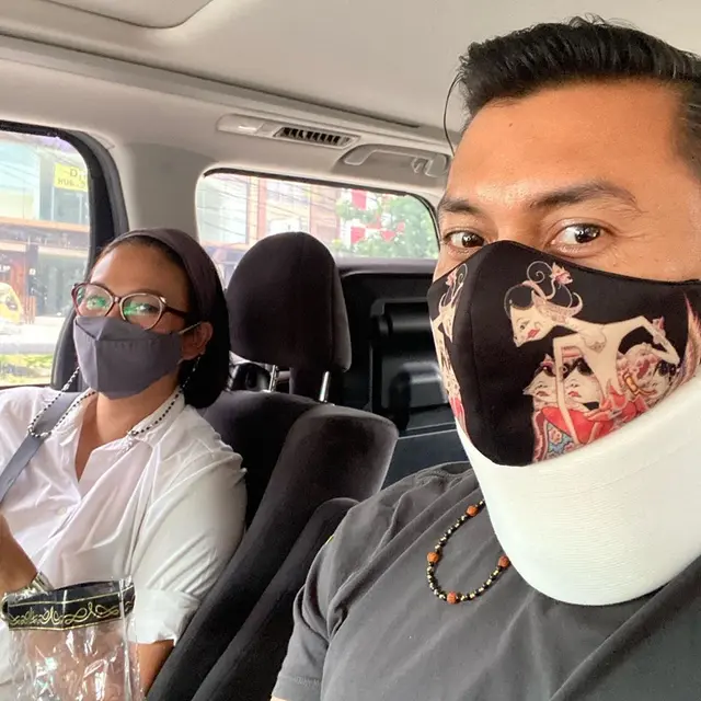 5 Potret Anjasmara Usai Jadi Korban Begal, Harus Pakai Penyangga Leher