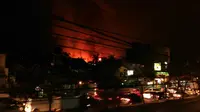 Kebakaran di pabrik tekstil di Rancaekek, Kabupaten Bandung. (Twitter.com)
