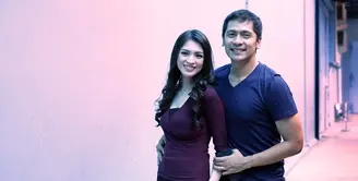 Anak pasangan selebriti Adi Nugroho dan Donita sudah mulai pinter berakting. Hal itu diungkapkan oleh keduanya. Darah seni mengalir dari mamanya sebagai pemeran dan ayahnya sebagai presenter. (Deki Prayoga/Bintang.com)