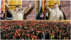 Puluhan ribu orang berkumpul di depan balai kota Oslo saat menyambut para pemain dan staf pelatih Norwegia. Mereka merayakan keberhasilan Norwegia lolos ke Piala Dunia 2026 sekaligus mengakhiri penantian selama 28 tahun.