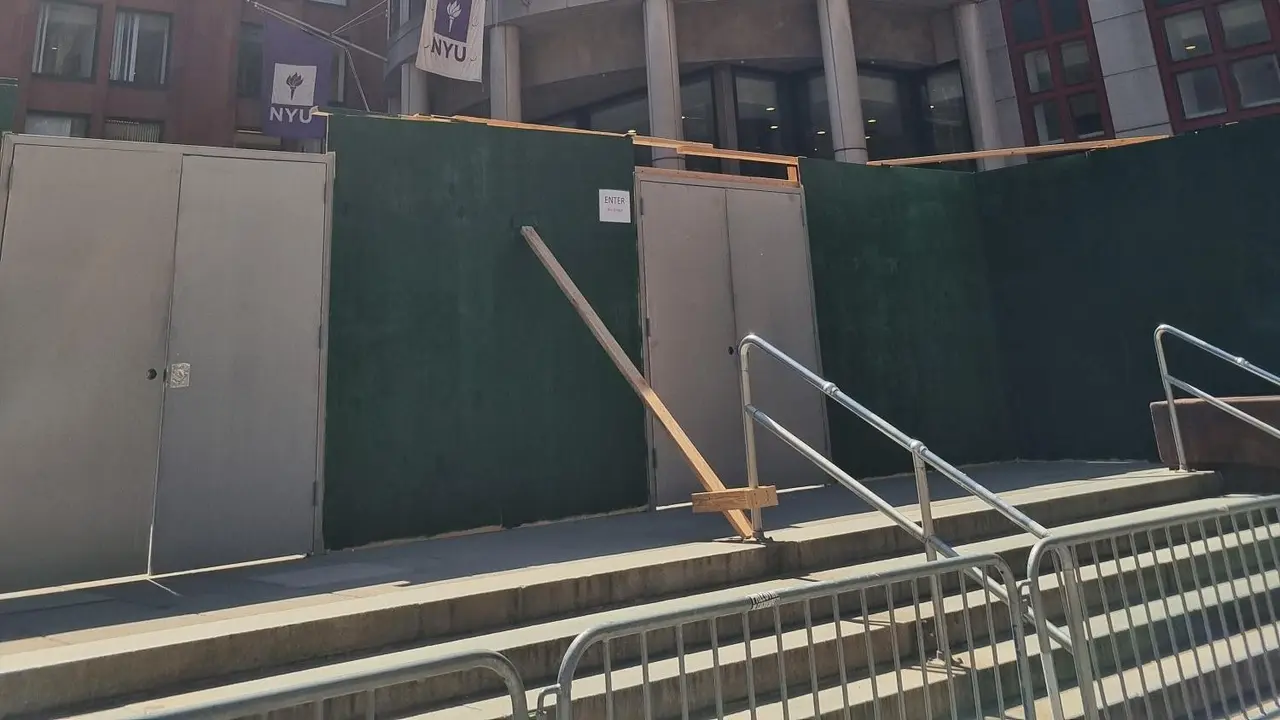 NYU Tutup Bangunan karena Mahasiswa Demo, Pengunjuk Rasa Buat Tenda di Dekat Kampus
