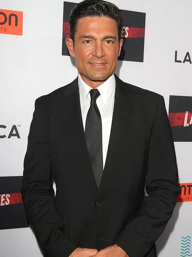 6 Potret Terbaru Raja Telenovela Fernando Colunga, Masih Tampan Tak Menua
