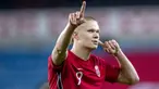 Dari total 22 kali penyelenggaraan Piala Dunia U-20 sejak edisi pertama pada 1977 di Tunisia hingga edisi terakhir pada 2019 di Polandia, gelar top skor turnamen tercatat 9 kali menjadi milik para pemain asal Eropa menyamai raihan para pemain asal Amerika Selatan yang dikuasai para pemain Brasil dan Argentina. Berikut 5 pemain Eropa terakhir yang mampu meraih gelar top skor pada ajang Piala Dunia U-20. (AFP/NTB/Javad Parsa)