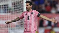 Lionel Messi #10 dari Inter Miami CF merayakan gol keempat timnya dalam pertandingan MLS antara New York Red Bulls dan Inter Miami CF di Stadion Sports Illustrated pada 20 Juli 2025 di Harrison, New Jersey. (Ira L. Black/Getty Images via AFP)