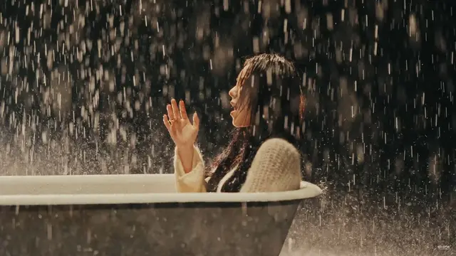 Butterfly dari Whee In MAMAMOO tampilkan suara emosional. (credit:youtube.com/@stonemusicent)