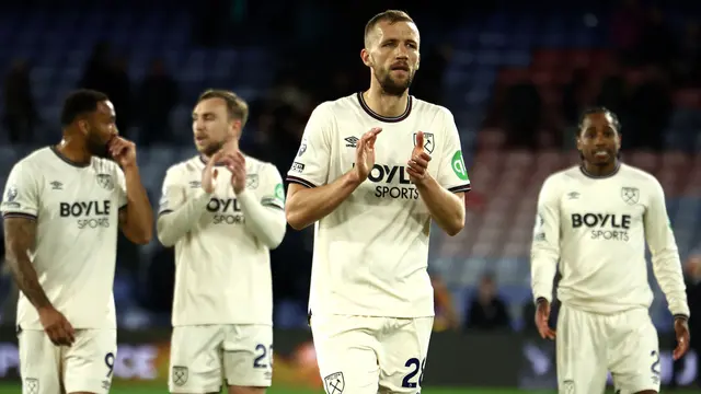 Foto: Hasil Imbang West Ham dan Crystal Palace Buat Wolves Terdegradasi dari Liga Inggris Musim Depan