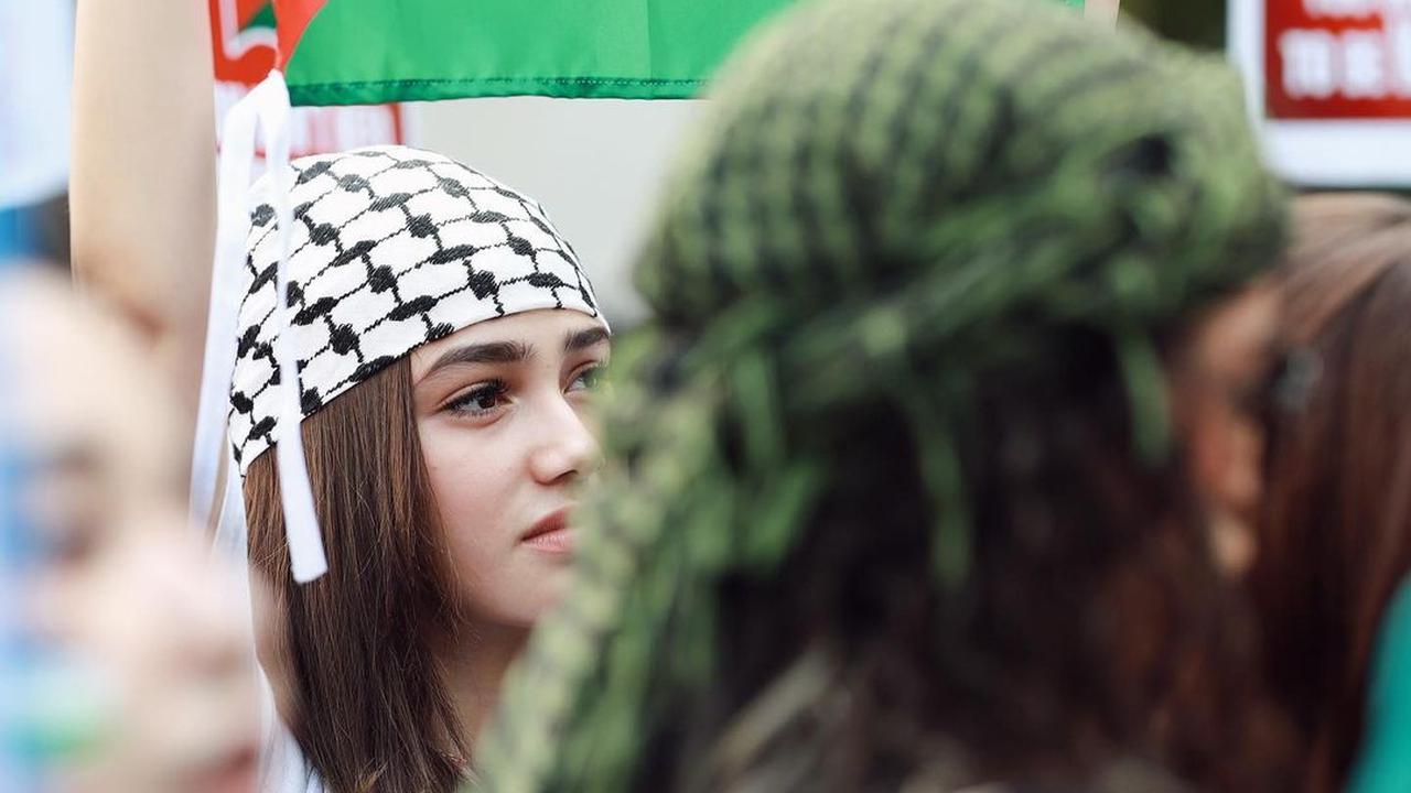 Syifa Hadju ikut aksi bela Palestina di gedung PBB kawasan Thamrin