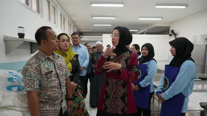 Gandeng UMKM Lokal BGN Pastikan Pasokan Makanan Bergizi untuk Jutaan Penerima MBG