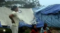 7 Bulan Hidup dalam Tenda Pengungsian