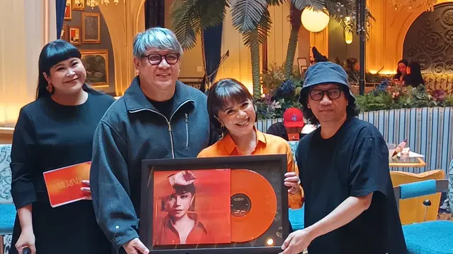 8 Tahun Tak Rilis Album, Ruth Sahanaya Comeback Lewat EP Merindu di Usia 60 Tahun