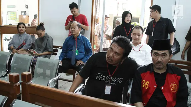 Jadi Saksi Sidang Aa Gatot, Begini Ekspersi Nadine Chandrawinata