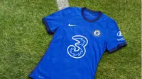 Jersey Chelsea untuk musim 2020-2021 masih didominasi warna biru itu terlihat simple dan elegan dengan kehadiran sponsor baru. (dok. Chelsea FC)