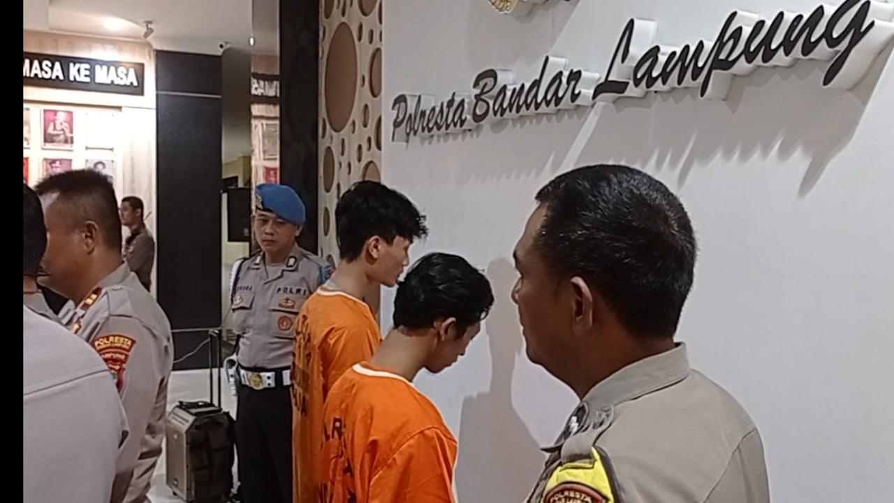 Dua pelaku pembunuhan seorang pemuda menyerahkan diri. Foto (Liputan6.com/Ardi)