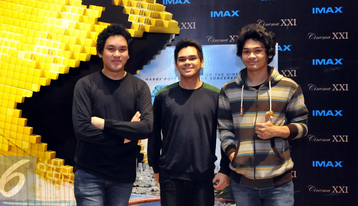 TheOvertunes saat menghadiri Premier Film Pixels di IMAX Gandaria City, Jakarta, Rabu (29/7/2015). Film Pixels menjadi obat rindu untuk para penggemar game klasik tahun 90-an. (Liputan6.com/Panji Diksana)