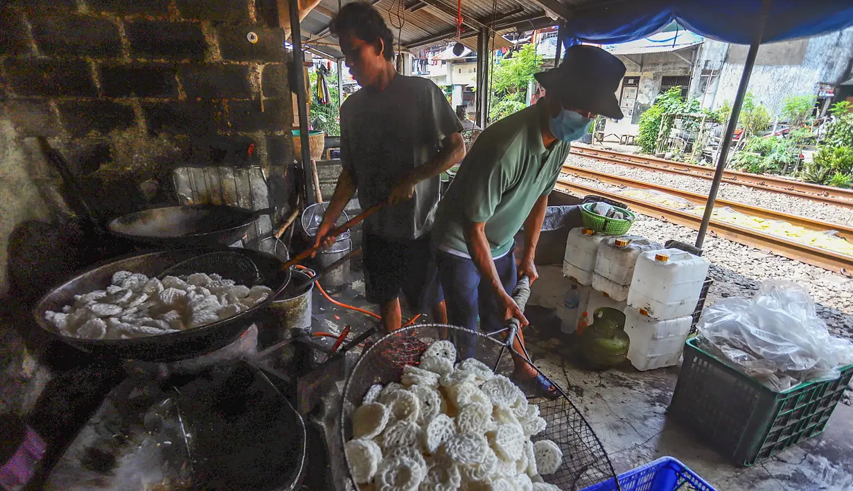 Kontribusi UMKM bisa berdampak secara langsung bagi kehidupan masyarakat menengah ke bawah. (merdeka.com/Arie Basuki)