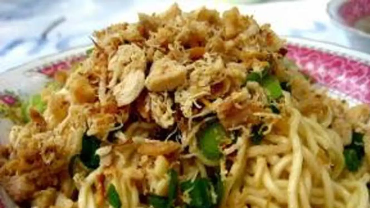 mie-belalang-130627b.jpg