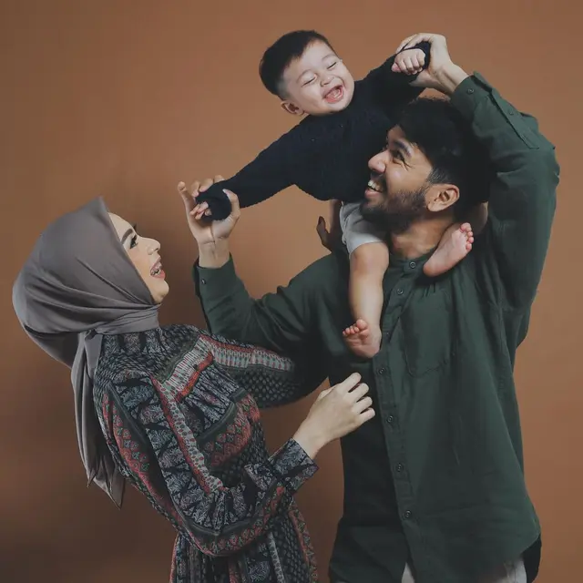 Selebgram Ira Nandha Umumkan Hamil Anak Kedua Usai Rujuk dengan Elmer