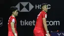 Ganda putra Indonesia, Leo Carnando/Bagas Maulana tampak lesu setelah ditaklukkan Fajar Alfian/Muhammad Fikri dalam babak 16 besar Indonesia Masters 2026 di Istora Senayan, Jakarta, Kamis (22/1/2026). (Bola.com/M Iqbal Ichsan)