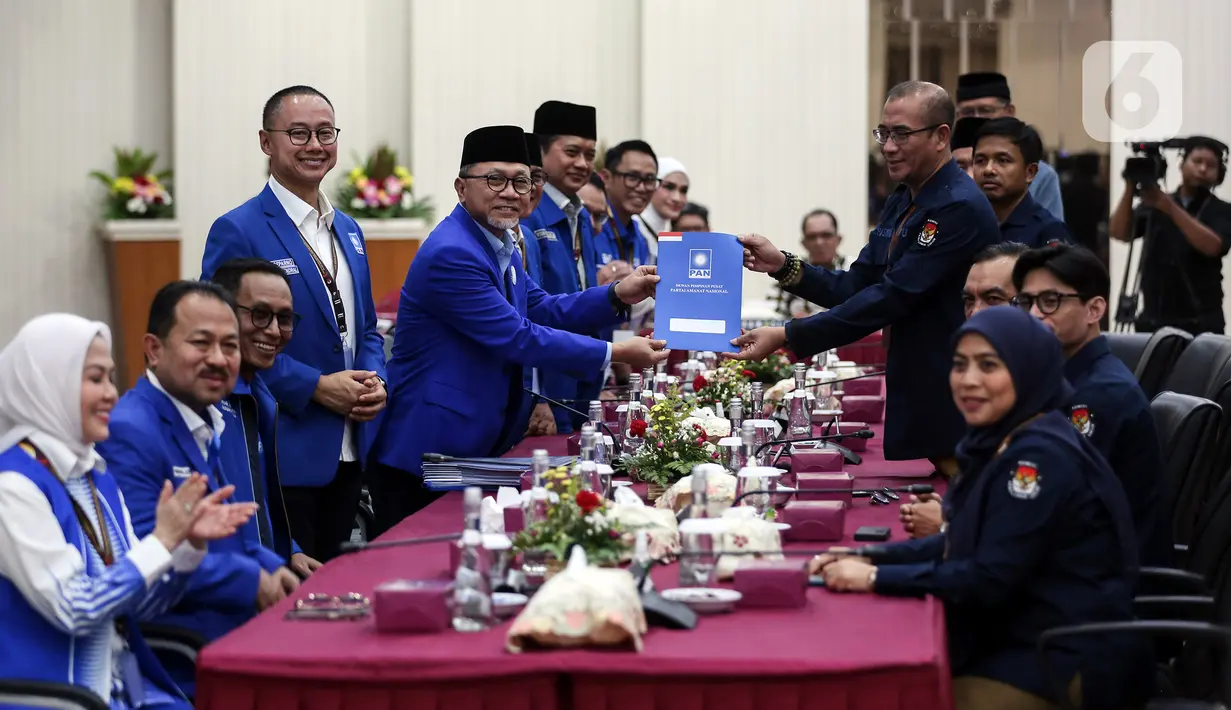 <p>Zulkifli Hasan menyebut partainya telah mendaftakan bakal caleg ke KPU, KPUD Provinsi dan Kabupaten/Kota secara serentak di seluruh Tanah Air. (Liputan6.com/Johan Tallo)</p>