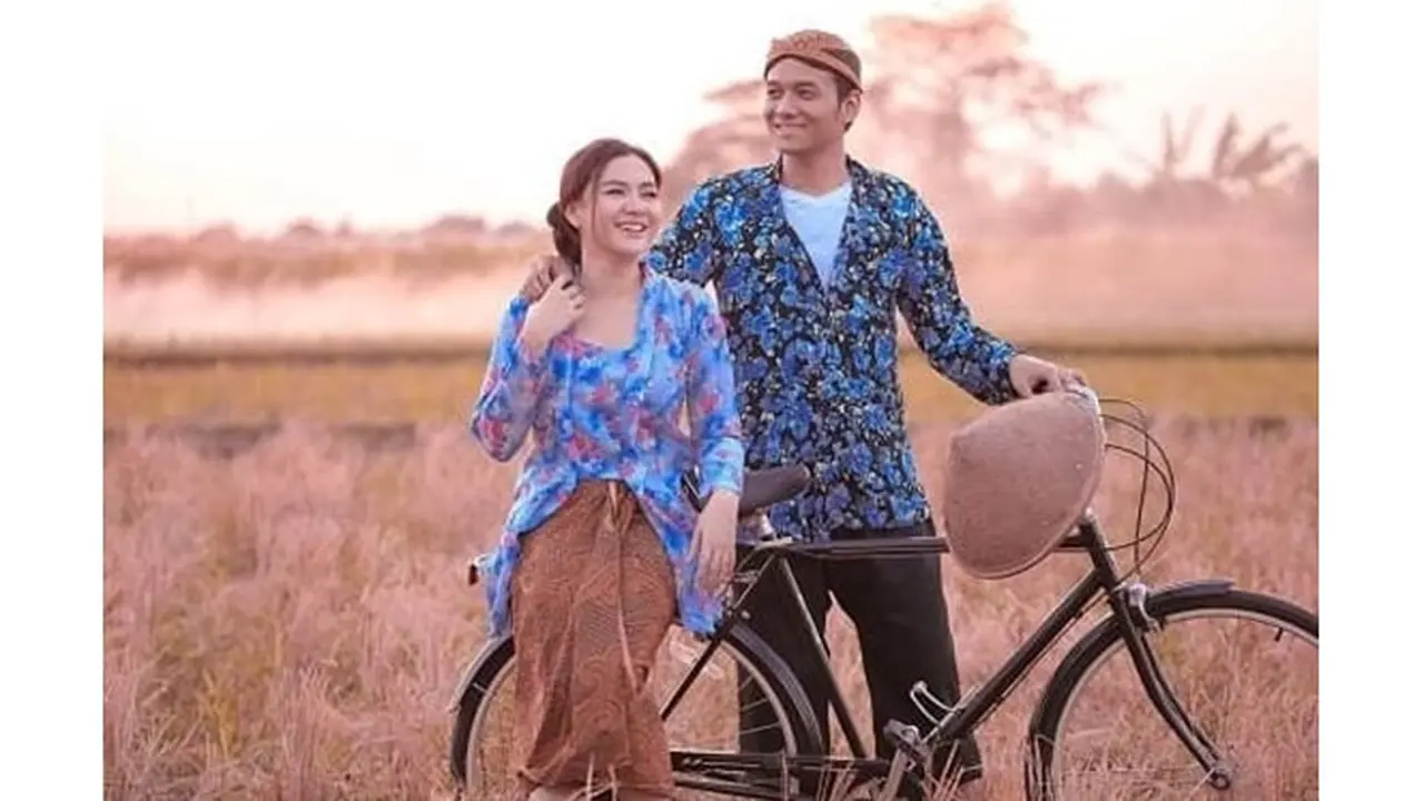 6 Foto Lawas Prewedding Vicky Shu Tema Bertani, Sederhana Tapi Berkesan