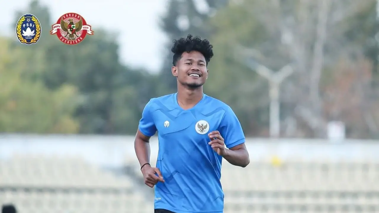 Bagus Kahfi mengikuti latihan bersama Timnas Indonesia U-23.