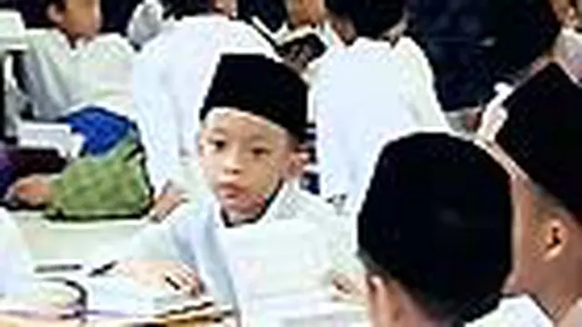Santri Cilik Yanbu'ul Quran Hafal Al-quran