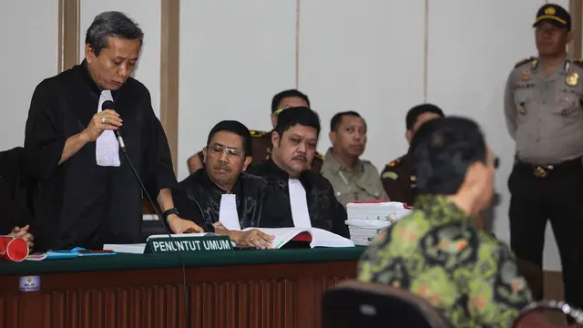 20170420-Ahok Jalani Sidang Tuntutan-Pool