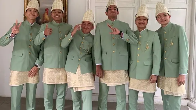 6 Momen Pernikahan Pebulutangkis Shesar Hiren Rhustavito dan Mitha Hardiyanti