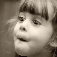 Bukan soal gila atau tidak, bicara pada diri sendiri memiliki manfaat bagi kesehatan mentalmu, lho!