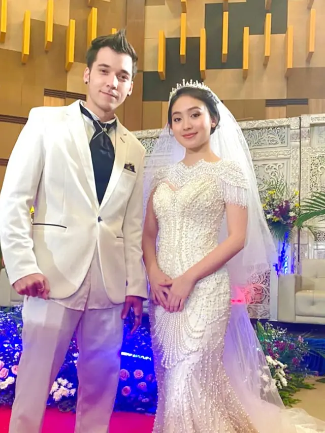 Momen Pernikahan Stefan dan Natasha Wilona di Anak Band, Bikin Baper. (Sumber: Instagram/natashawilona15/tagged)