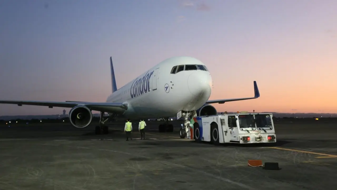 Ribuan Turis Tinggalkan Bali Imbas Wabah Corona COVID-19