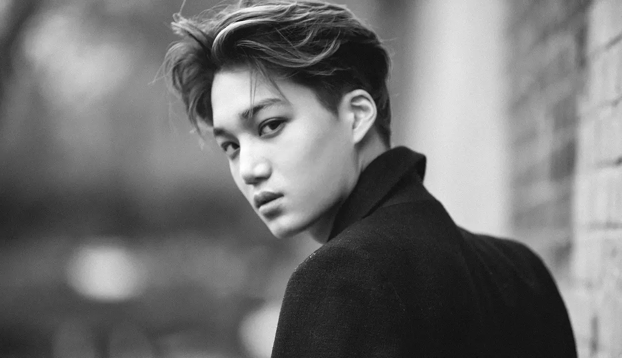 Hingga saat ini, followers akun Instagram Kai EXO sudah mencapai 1,1 juta. Walaupun kemunculan Kai cukup mengejutkan, akan tetapi ini bukan pertama kalinya ia membuat Instagram. (Foto: Soompi.com)