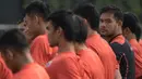 Kiper Persija, Andritany Ardhiyasa bersiap mengikuti latihan jelang Piala Presiden 2015 di Lapangan Yon Zikon 14, Jakarta, Jumat (21/8/2015). Andritany merupakan kiper utama dari Macan Kemayoran.(Bola.com/Vitalis Yogi Trisna)