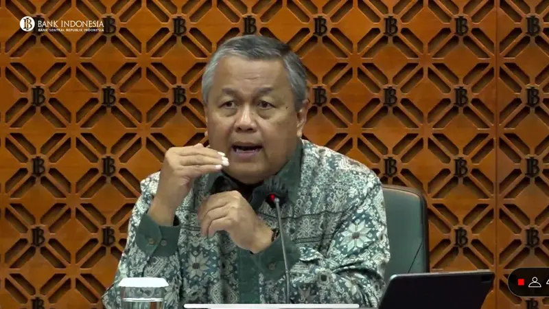 Gubernur Bank Indonesia Perry Warjiyo, dalam konferensi pers Rapat Dewan Gubernur Bank Indonesia Oktober, Kamis (19/10/2023). (Tira/Liputan6.com)