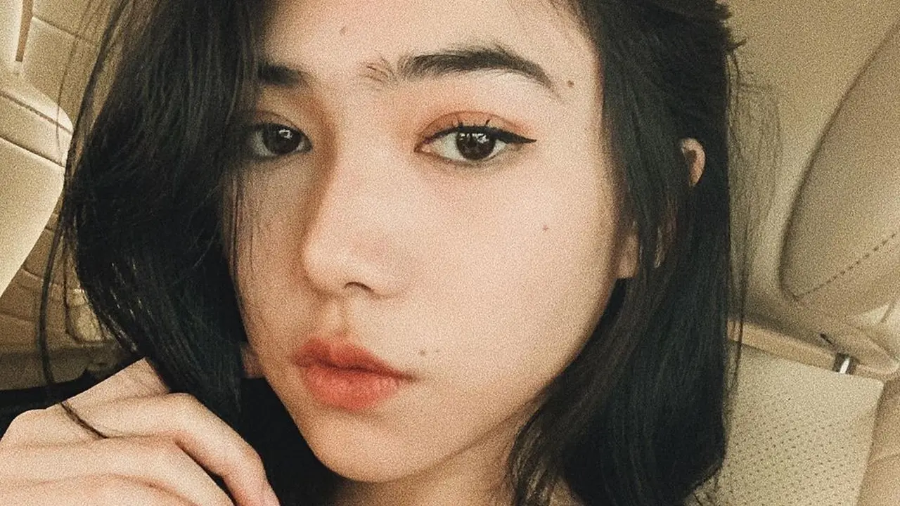 [Fimela] Isyana Sarasvati