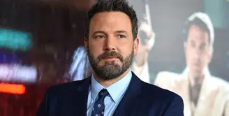 Ben Affleck dan Jennifer Garner kini sudah resmi cerai, mengingat sejak tahun 2015 lalu hubungan rumah tangganya sudah mulai bermasalah. Dari situ lah muncul berbagai kabar dan menjadi penyebabnya. (AFP/Robyn Beck)