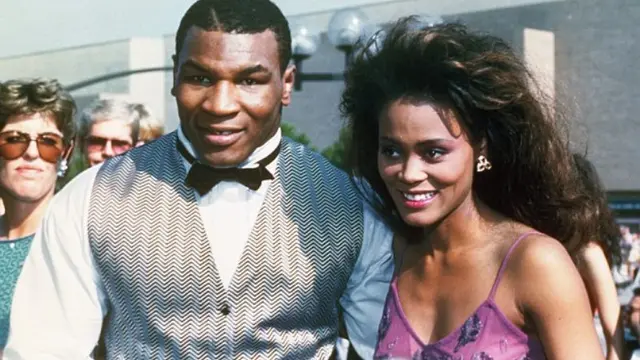 [Bintang] Perempuan di Sekitar Mike Tyson