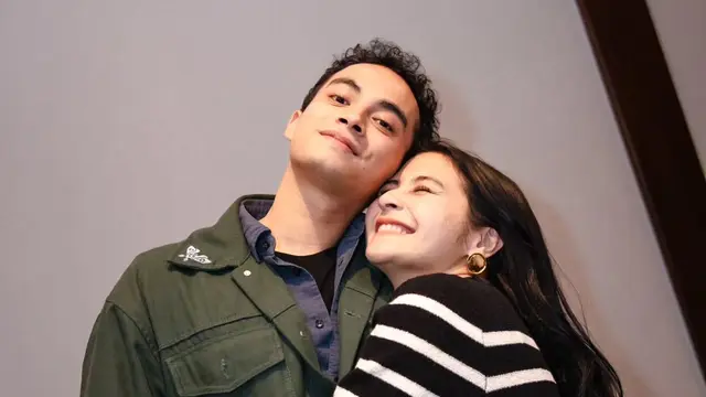 Prilly Latuconsina dan Omara Esteghlal