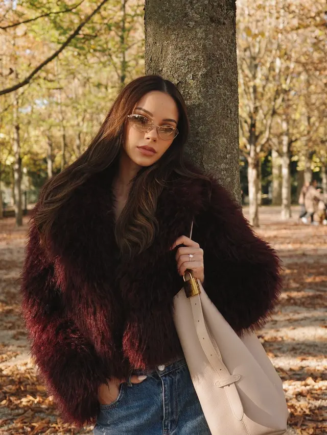 Alyssa Daguise musim gugur