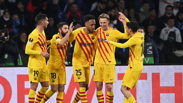 Selebrasi pemain Barcelona saat menghajar Napoli di Liga Europa