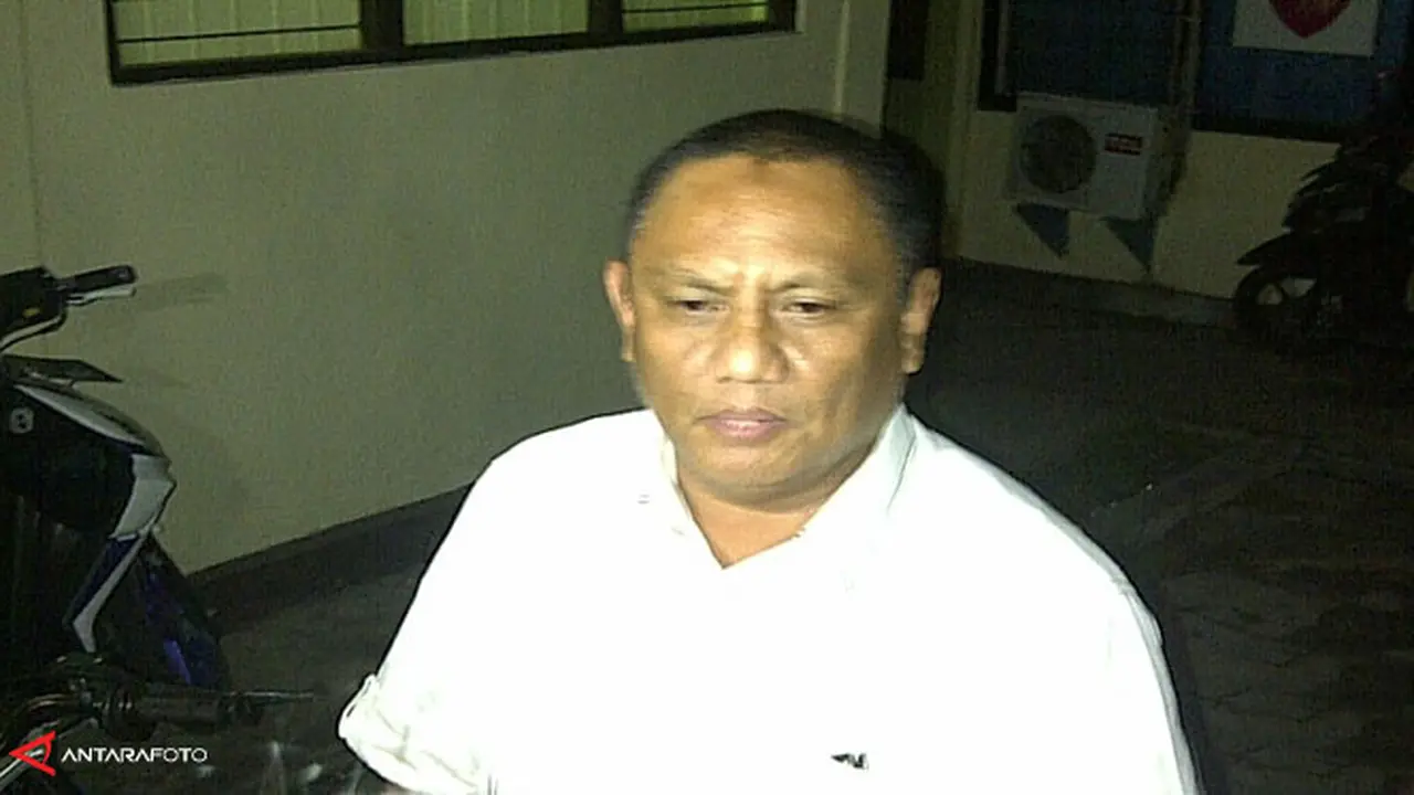 gubenur-gorontalo-140225b.jpg