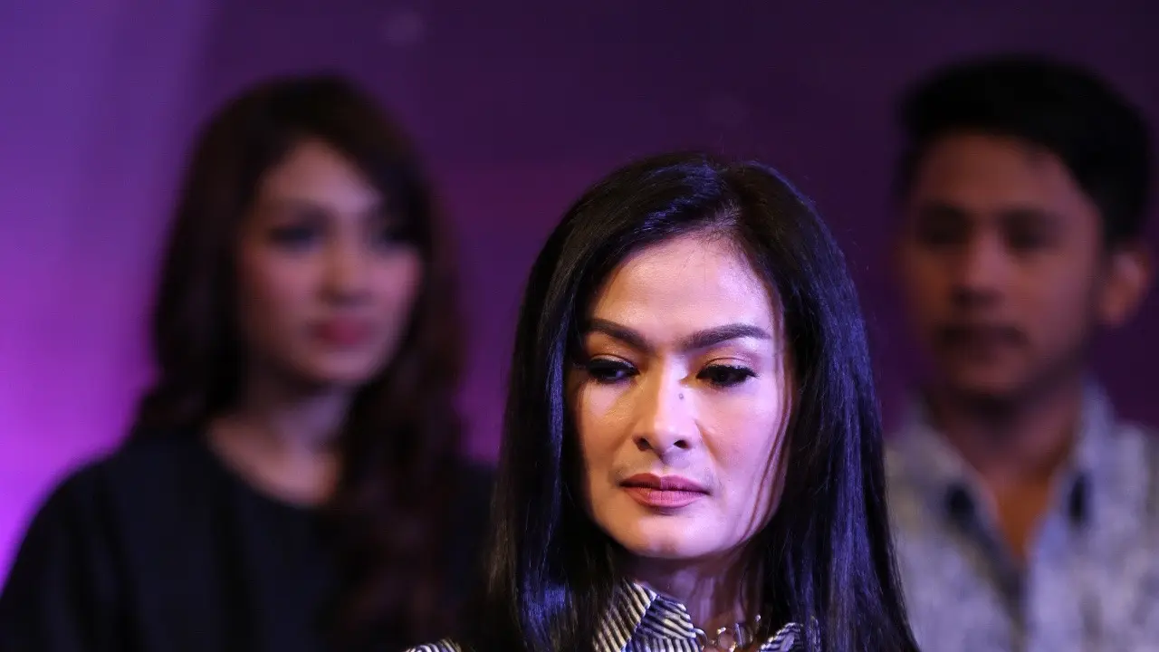 [Bintang] Iis Dahlia