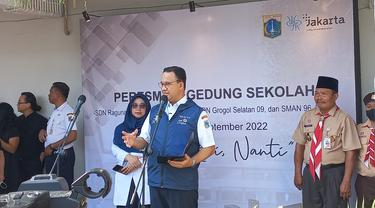 Gubernur DKI Jakarta Anies Baswedan meresmikan empat gedung sekolah di DKI Jakarta berkonsep Net Zero Carbon di SDN Ragunan 08, Jakarta Selatan, Rabu (28/9/2022).