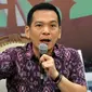 Wakil Ketua Komisi IV DPR Daniel Johan saat diskusi membahas monopoli dan stabilitas harga Jelang Ramadan 1437 H, Senayan, Jakarta, Kamis (2/6). (Liputan6/JohanTallo)