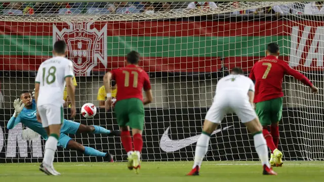 FOTO: Ronaldo Bawa Portugal Taklukkan Irlandia di Kualifikasi Piala Dunia 2022
