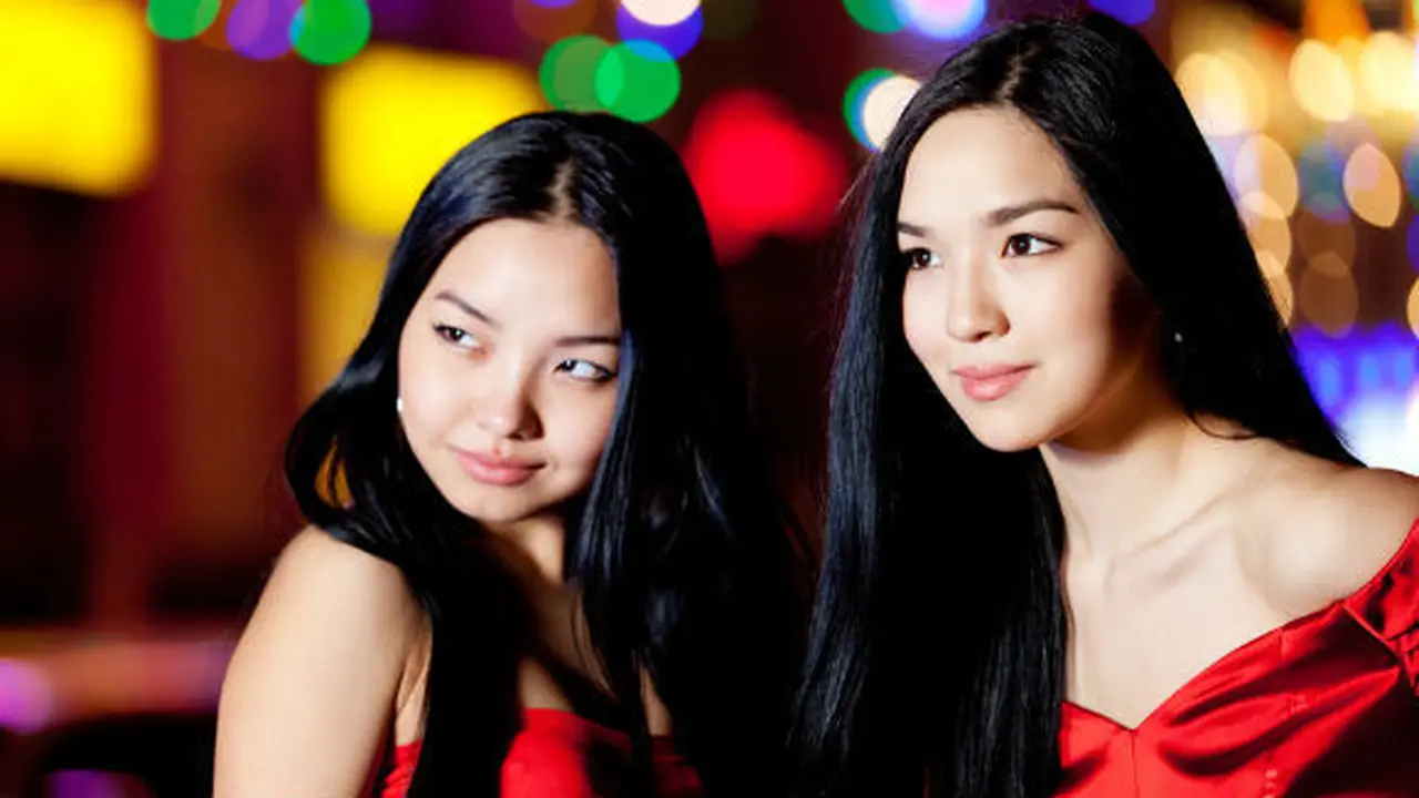 (c) shutterstock