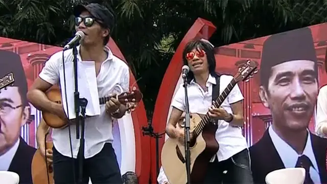 Menanti Presiden Jokowi, Slank Hibur Masyarakat di Bundaran HI